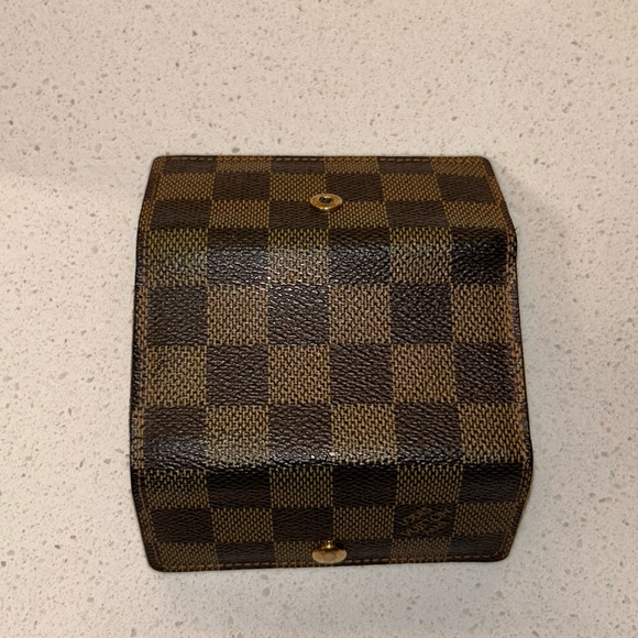 LOUIS VUITTON KEY HOLDER - Picture 7 of 9
